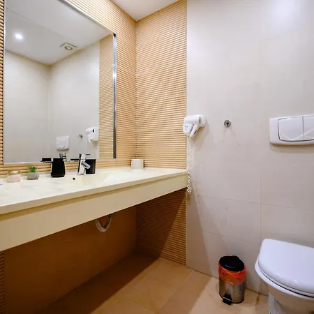 Ruby Night Luxury Βουκουρέστι